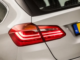BMW 2 Serie BMW 2 Serie Active Tourer 218i High Executive Sportline (PANORAMADAK, DEALER ONDERHOUDEN, NAVIGATIE, CAMERA, STOELVERWARMING, SPORTSTOELEN, CRUISE, TREKHAAK, PARKEERSENSOREN, NIEUWE APK, NIEUWSTAAT) - afbeelding nr 27