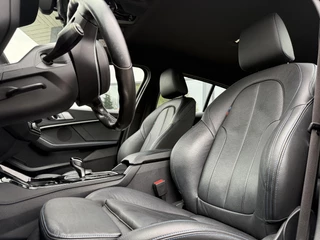 BMW 1 Serie BMW 1-serie 118i M-Sport | Leder | Apple Carplay | Live Cockpit | - afbeelding nr 9