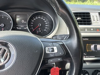 Volkswagen Polo Volkswagen Polo TSI 95PK BLUEMOTION EDITION CRUISE/PDC/CARPLAY - afbeelding nr 21