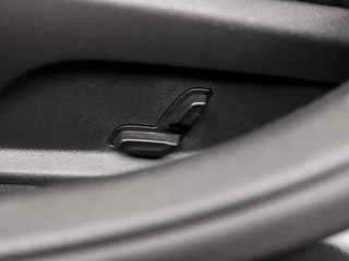 Mercedes-Benz C-Klasse 157Pk Automaat (SCHUIFDAK, NAVIGATIE, LEDER, STOELVERWARMING, SFEERVERLICHTING, ELEK SPORTSTOELEN, CRUISE, LED KOPLAMPEN, NIEUWE APK, NIEUWSTAAT) - afbeelding nr 14