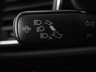 SEAT Leon SEAT Leon 2.0 TDI FR | Panoramadak | Virtual Cockpit | Maxton | Stoelverwarming | Adaptive cruise | Camera | Carplay | Sfeerverlichting | Full LED - afbeelding nr 13