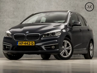 BMW 2 Serie 225Pk Automaat (PANORAMADAK, GROOT NAVI, HEAD-UP DISPLAY, LEDER, STOELVERWARMING, ADAPTIVE CRUISE, SPORTSTOELEN, NIEUWE APK, CRUISE, ZWART HEMEL, NIEUWSTAAT) - afbeelding nr 1