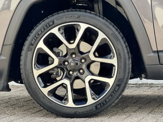 Jeep Compass Jeep COMPASS 1.3T Limited Cruise control Climate control Keyless Navigatie Apple carplay Android - afbeelding nr 18
