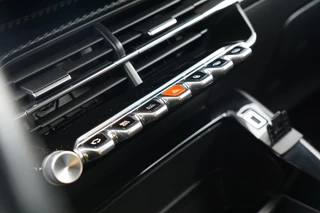 Peugeot 2008 Peugeot 2008 1.2 PureTech Active Pack - Gris Platinium - Carplay/Nav/Cruise - afbeelding nr 29