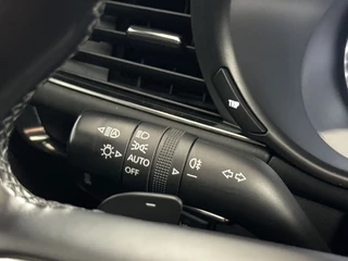 Mazda 3 Mazda 3 2.0 e-SA-G Sportive Automaat | Bose Premium Audio | Head-Up | Lederen Bekleding - afbeelding nr 24