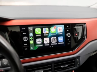 Volkswagen Polo Automaat (SCHUIFDAK, APPLE CARPLAY, GROOT NAVI, CLIMATE, BEATS AUDIO, LEDER, SPORTSTOELEN, GETINT GLAS, LM VELGEN, DAB+, ADAPTIVE CRUISE, NIEUWE APK, NIEUWSTAAT) - afbeelding nr 9