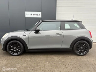 MINI Cooper Mini Cooper 1.5 First Born Trekhaak / Xenon / Harman / Navi - afbeelding nr 2