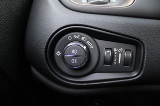 Jeep Renegade | Winter pack | Led | Camera | Parkeer assistent - afbeelding nr 17