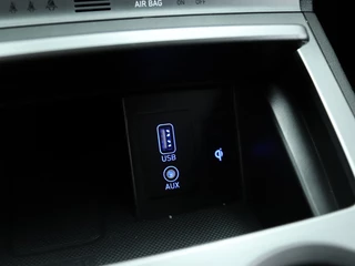 Hyundai Kona Hyundai Kona EV Premium 64 kWh | Navigatie | Camera | Stoelventilatie - afbeelding nr 40