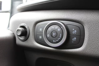 Ford Transit Ford Transit 330 2.0 TDCI L2H2 Trend | Laadruimtebetimmering | Navigatie | Adaptieve Cruise | 360 Camera - afbeelding nr 15