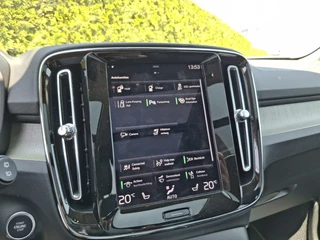 Volvo XC40 Volvo XC40 1.5 T5 Recharge Inscription | Panoramisch Schuif/Kanteldak | Trekhaak | Elektrisch verstelbare bestuurdersstoel | - afbeelding nr 17