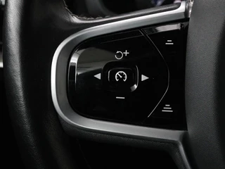 Volvo V60 Volvo V60 2.0 T4 R Design | Stoelverwarming | Trekhaak |  Carplay | Camera | Adaptive cruise | Navigatie | Full LED | 19'' lichtmetalen velgen | Memory - afbeelding nr 18