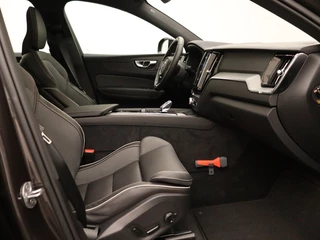 Volvo XC60 Volvo XC60 T6 PLUG-IN HYBRID PLUS DARK SCHUIFDAK CAMERA HARMAN KARDON ACC B - afbeelding nr 37