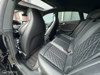 Audi S5 Audi S5 3.0 TFSI S5 quattro Sportback RS-stoel/Pano.dak/B&O/20