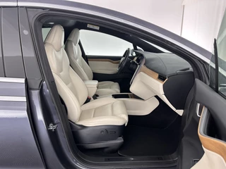 Tesla Model X (INCL-BTW) *7-PERS | AUTO-PILOT | FULL-LEATHER | NAVI-FULLMAP | FULL-LED | TOWBAR | AIR-SUSPENSION | DIGI-COCKPIT | KEYLESS | CAMERA | DAB+ | COMFORT-SEATS | AMBIENT-LIGHT | CARPLAY | 22''ALU - afbeelding nr 11