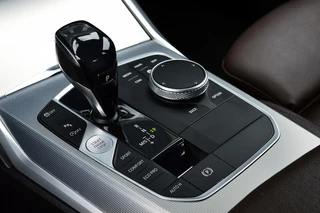 BMW 3 Serie BMW 3 Serie 318i M-Sport Rijklaarprijs-Garantie Navigatie Leder sport interieur  Live Cockpit Plus - afbeelding nr 28