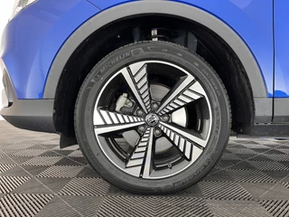 MG ZS EV MG ZS EV MG Luxury 45 kWh (INCL-BTW) *PANO | FULL-LEATHER | CCS-FASTLOADER | KEYLESS | NAVI-FULLMAP | ADAPTIVE-CRUISE | CAMERA | HEATED-SPORT-SEATS | CARPLAY | BLINDSPOT | DAB | LANE-ASSIST | 17