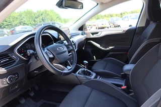 Ford Focus Ford Focus 1.0 Ecoboost. Tend Edition Business NAVI, Winterpack, PDC - afbeelding nr 6