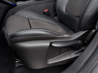 Renault Grand Scénic 1.3 TCe 140pk Automaat Bose | Navi | Clima | Cruise | Dodehoek+Rijstrooksensor | Keyless Entry | Pdc V+A+Assist+Camera | Led Koplampen | Stoelverwarming | Privacy Glass | 20''lm - afbeelding nr 25