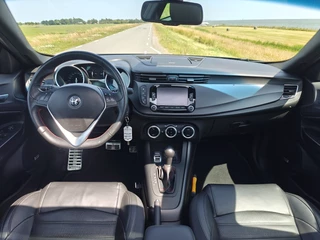 Alfa Romeo Giulietta Alfa Romeo Giulietta 1.750 Turbo Veloce | Panoramadak | Leder | NAP - afbeelding nr 3