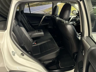 Toyota RAV4 Toyota RAV4 2.5 Hybrid Executive Business / Leder / Navi - afbeelding nr 9