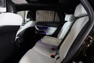 Mercedes-Benz GLC Mercedes-Benz GLC-klasse 300e 4MATIC AMG 63 Look / Memory / Burmester / Camera / Acc / Lane Assist / Dode Hoek / Sfeerverlichting - afbeelding nr 28