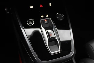 Audi Q4 e-tron Audi Q4 e-tron 50 quattro Launch edition S Competition 77 kWh / SoH 95% / Camera / Head-up / 20'' / Keyless / RS Seats / Sonos audio / Stoelverwarming / Dodehoek / DAB / ACC / Warmtepomp - afbeelding nr 29