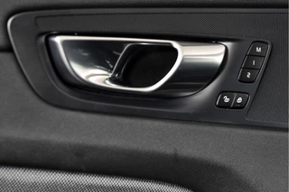 Volvo XC60 | S/K-Panodak | Dig. Cockpit | Adapt. Cruise | Memory Stoelen | Elek. Klep | Stoel-+stuurverw. | Camera | NAV+App. Connect | LM 19
