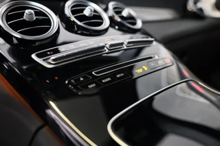 Mercedes-Benz GLC Mercedes-Benz GLC-klasse Coupé 250 4MATIC AMG 63 Look / AUT / Open Dak / Dode Hoek / Cruise Control / Camera / Pdc / Xenon / 19 In - afbeelding nr 25