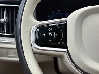 Volvo V60 Volvo V60 2.0 T6 AWD Ultimate Bright | 360° Camera | Trekhaak | Panoramada - afbeelding nr 16