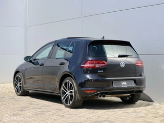 Volkswagen Golf Volkswagen Golf 1.4 TSI GTE Massage Camera LED Pano Leer PDC! - afbeelding nr 3