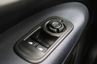 Fiat 500e Fiat 500e Icon 42 kWh Virtual Cockpit, Climate, Camera, Apple Carplay, Cruise, DAB, USB, 16'' - afbeelding nr 28