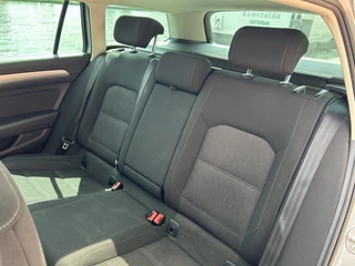 Volkswagen Passat Volkswagen Passat Variant 1.4 TSI ACT Connected Series Aut Navi ECC Pano Trekhaak - afbeelding nr 37