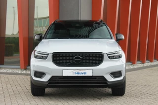 Volvo XC40 Volvo XC40 T4 Recharge R-Design | Parkeercamera | Stoelverwarming | Leder | Electr. Stoelen | Glossy Black | Keyless - afbeelding nr 2