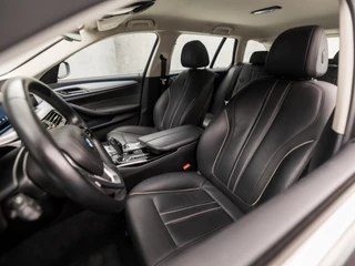 BMW 5 Serie BMW 5 Serie Touring 530e Sportline 293Pk Automaat (APPLE CARPLAY, GROOT NAVI, DEALER ONDERHOUDEN, CAMERA, SFEERVERLICHTING, LEDER, SPORTSTOELEN, ADAPTIVE CRUISE, TREKHAAK ELEKTRISCH, NIEUWSTAAT) - afbeelding nr 15