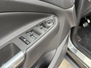 Ford Kuga Ford Kuga 1.5 EcoBoost ST Line Trekhaak/LED/Navi/Clima/Cruise - afbeelding nr 15