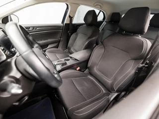 Renault Mégane (NAVIGATIE, CLIMATE, LED KOPLAMPEN, KEYLESS, SPORTSTOELEN, GETINT GLAS, PARKEERSENSOREN, LANE ASSIST, CRUISE, NIEUWE APK, NIEUWSTAAT) - afbeelding nr 13