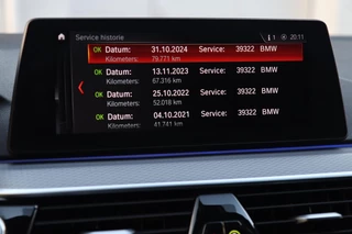 BMW 5 Serie BMW 5-serie Touring 540i xDrive M Sport / PANODAK / CAMERA / HUD / H&K / KEYLESS / 20'' - afbeelding nr 11