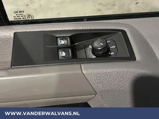 Volkswagen Crafter Volkswagen Crafter 2.0 TDI 140 pk L3H3 L2H2 Euro6 Airco | PDC | 3000kg trekvermogen | Apple Carplay Android Auto, Parkeersensoren, Bijrijdersbank, zilver - afbeelding nr 17