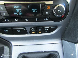 Ford Focus Ford Focus 1.6 EcoBoost Titanium | PDC, Stoelverwarming, Trekhaak - afbeelding nr 18