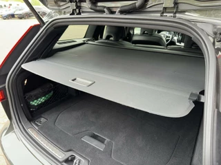 Volvo V60 Volvo V60 2.0 T6 PHEV AWD Plus Dark|PANO|TREK|H&K|PILOT|CARPLAY - afbeelding nr 27