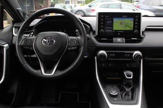 Toyota RAV4 Toyota RAV4 2.5 Hybrid AWD Bi-Tone / Trekhaak / Panoramadak / 360Camera / Leder / JBL / Keyless / 18'' / Dodehoek / DAB / Keyless - afbeelding nr 9