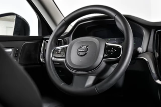 Volvo V60 | Dig. Cockpit | Adapt. Cruise | Stoel-+Stuurverw. | PDC | Camera | NAV + App. Connect | ECC | LM 19