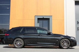 BMW 5 Serie BMW 5-serie Touring 520i M-Sport | Comfortstoelen | Org. NL - afbeelding nr 14