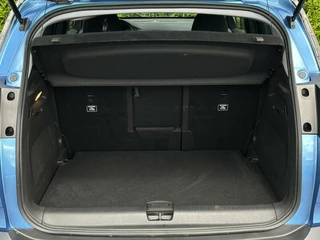 Opel Crossland X Opel Crossland X 1.2 Turbo 120 JAAR EDITION, CRUISE, NAVI, ECC-AIRCO, STOEL/STUURVERWARMING, PARKEERSENSOREN, LICHTMETAAL 16