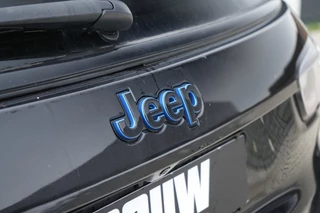 Jeep Compass Jeep Compass 4xe 240 PK Hybrid S | Leder | Navi | Winter | Camera | 19