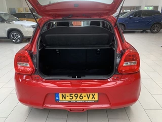 Suzuki Swift Suzuki Swift 1.2 Comfort Smart Hybride [LEASE €289,- | Airco | Lichtmetaal | - afbeelding nr 8
