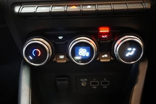 Renault Clio Renault Clio 1.6 E-TECH HYBRID BUSINESS ZEN AUTOMAAT - afbeelding nr 22