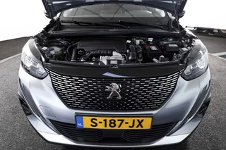 Peugeot 2008 Peugeot 2008 1.2 PureTech Allure Pack 130 PK - Automaat | Dig. Cockpit | PDC | Camera | NAV + App, Connect | ECC | DAB | LM 17