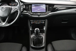 Opel Astra Opel Astra 1.4 Turbo Innovation | Stoel & stuurverwarming | Camera | Carplay | Matrix LED | Trekhaak | Comfortstoelen | Keyless | Navigatie - afbeelding nr 7